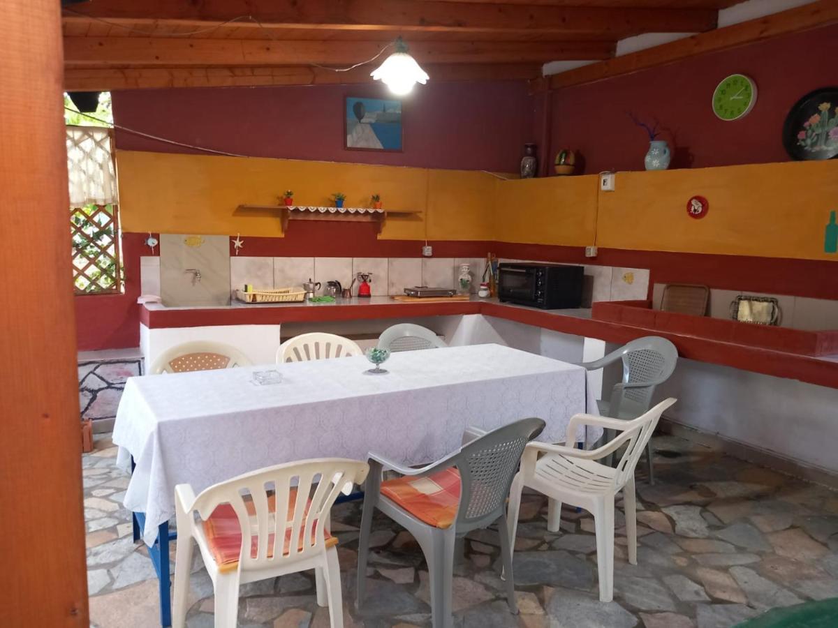Vila Gjoka Himare Exterior photo